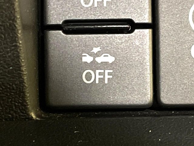 �y�X�Y�L �Z�[�t�e�B�T�|�[�g�z���s���ɑO���̎ԗ�����F�����A�Փ˂������Ȏ��͌x��ƃu���[�L�ŏՓˉ���Ɣ�Q�y�����A�V�X�g�B�����S�Ƀh���C�u�����y���݂��������܂��B