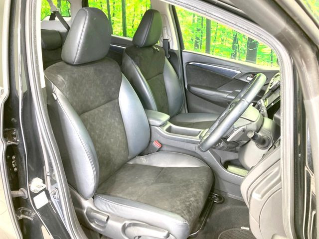 �y�n�[�t���U�[�V�[�g�z�������ƍ���S�n�𗼗������l�C�̃V�[�g���w�ʁE���ʂ̃t�@�u���b�N�f�ނ́A�ʋC���̗ǂ��⊊��ɂ����ɗD��Ă��܂��B�C���╞���ɍ��E���ꂸ���K�ɂ���肢�������܂��B