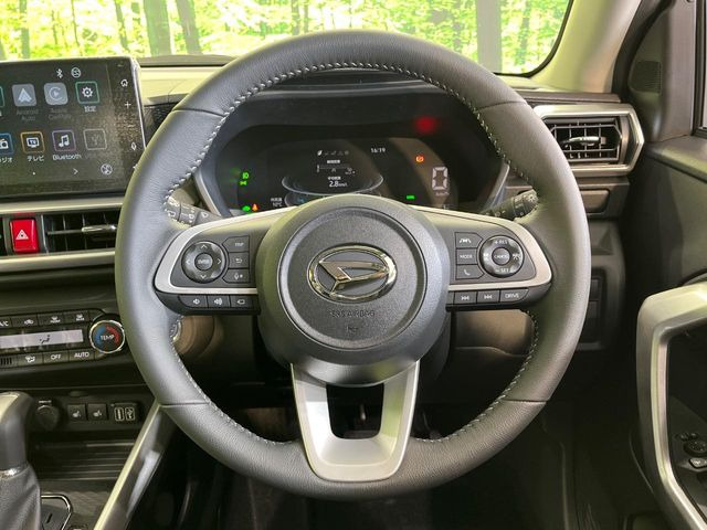 �y�����v�����X�e�A�����O�z�㎿�Ȋv���g�p���邱�ƂŁA��ɂ����������݂ƂĂ��^�]���₷���n���h���ł���