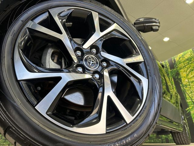 �y����18�C���`�A���~�z�C�[���z�O�ςɃ}�b�`���������A���~�z�C�[���𑕒����Ă���܂��B�e��ЊO�A���~�z�C�[����A�X�^�b�h���X�^�C�����戵�����Ă���܂��B���񂲑��k����������