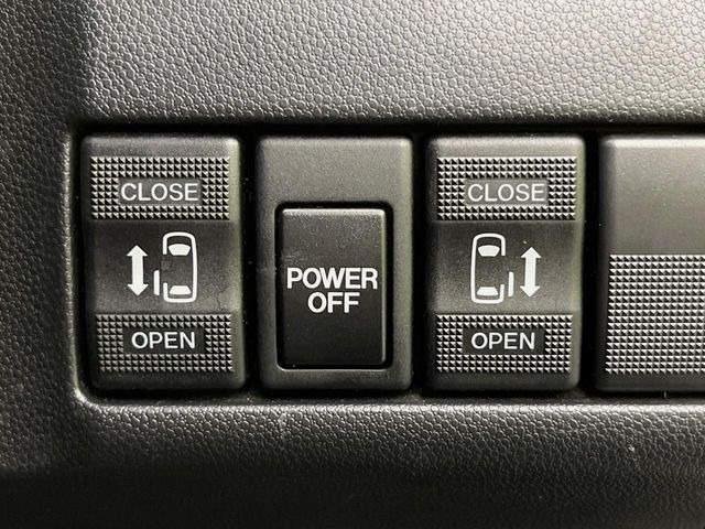 �y�����p���[�X���C�h�h�A�z�X�}�[�g�L�[��^�]�Ȃ̃X�C�b�`�Ō�ȗ����X���C�h�h�A�̊J���\���d��������͂����ăh�A���J����K�v�������A�����Ȃ��q�l�ł��ȒP�ɊJ���߂ł����K�ł���