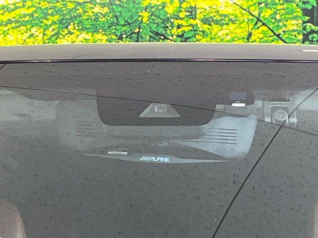 �y�g���^�Z�[�t�e�B�Z���X�z���s���ɑO���̎ԗ�����F�����A�Փ˂������Ȏ��͌x��ƃu���[�L�ŏՓˉ���Ɣ�Q�y�����A�V�X�g�B�����S�Ƀh���C�u�����y���݂��������܂��B