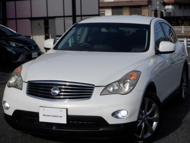 スカイラインクロスオーバー3.7 370GT タイプP