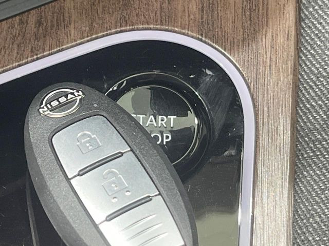 �y�C���e���W�F���g�L�[�z�J�o����|�P�b�g�ɓ��ꂽ�܂܂ł��h�A�̎{���E�������\�ȃX�}�[�g�L�[�𑕔��B�G���W���̃I���E�I�t�����J�M�����o���K�v����������Ƃ��Ă��֗��ł���