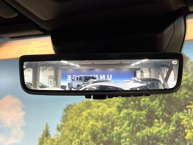 �y�f�W�^���C���i�[�~���[�z��Ȃ̑傫�ȉו��⓯��҂Ō�����m�F���Â炢���ł����S!�J�������B�e�����ԗ�����̉f�������[���~���[���ɕ\���B�N���A�Ȏ��E�ŏ󋵂̊m�F���\�ł�!