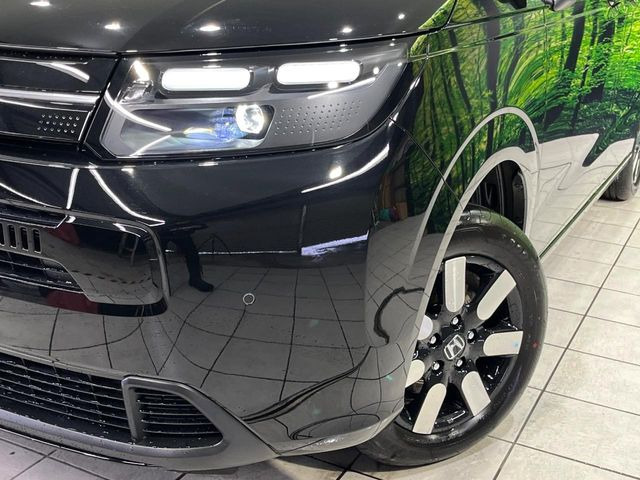 �yLED�w�b�h���C�g�z���V����ԑ��s�����ǍD�Ȏ��E���m�ۂ����S���ĉ^�]�ł��鍂�P�xLED�w�b�h���C�g�𑕔�!�_�����x�������A����d�͂��}�����Ă��܂��B