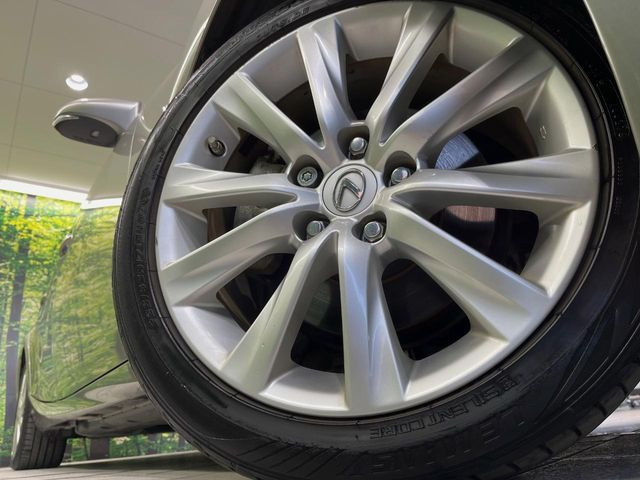 �y����17�C���`�A���~�z�C�[���z�O�ςɃ}�b�`���������A���~�z�C�[���𑕒����Ă���܂��B�e��ЊO�A���~�z�C�[����A�X�^�b�h���X�^�C�����戵�����Ă���܂��B���񂲑��k����������