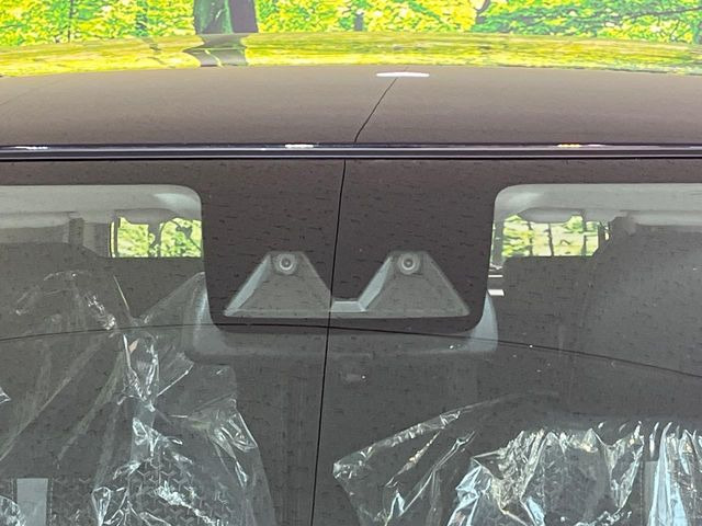 �y�X�}�[�g�A�V�X�g�z���s���ɑO���̎ԗ�����F�����A�Փ˂������Ȏ��͌x��ƃu���[�L�ŏՓˉ���Ɣ�Q�y�����A�V�X�g�B�����S�Ƀh���C�u�����y���݂��������܂��B