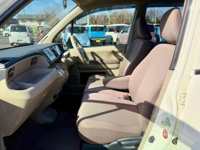 ���������ԑ����W�����ł�!���̋@��ɐ��񂲗��X������!