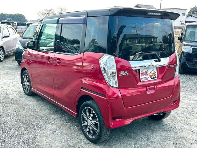 ���X�ł͌y�����Ԃ��畁�ʎԂ܂ŕ��L���I�[�����[�J�[�̎Ԏ�E�F�E�O���[�h��L�x�ɑ����Ă���܂��B