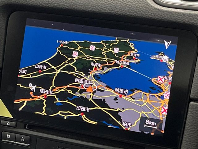 �������i�r:��̊��̂���i�r�́A����������ԓ������o���Ă���܂��B�I�[�f�B�I�@�\���[�����Ă���܂��̂ŁA�^�]�����y���߂܂���