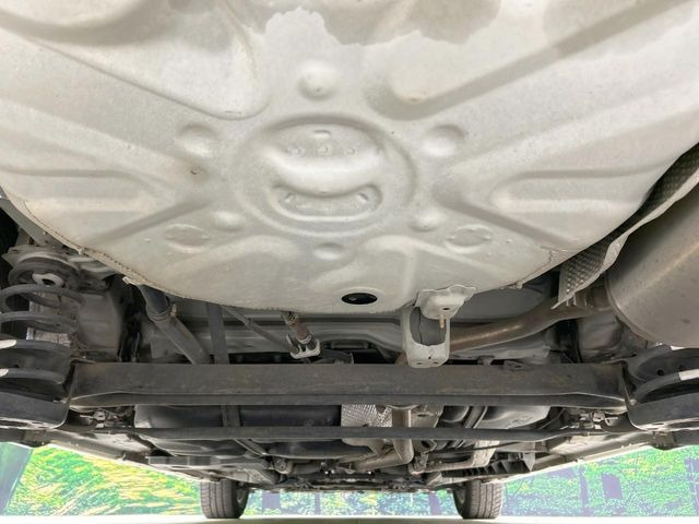 下回りがきれいなうちに、防錆加工の施工がオススメ。降雪地域はもちろん、沿岸部にお住いの方や、趣味でマリン・ウィンタースポーツをされる方にご好評いただいております。