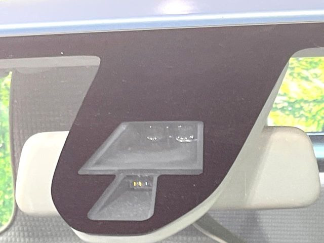 �y���[�_�[�u���[�L�T�|�[�g�z���s���ɑO���̎ԗ�����F�����A�Փ˂������Ȏ��͌x��ƃu���[�L�ŏՓˉ���Ɣ�Q�y�����A�V�X�g�B�����S�Ƀh���C�u�����y���݂��������܂��B