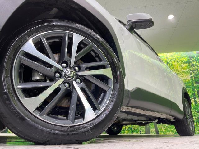 �y����18�C���`�A���~�z�C�[���z�O�ςɃ}�b�`���������A���~�z�C�[���𑕒����Ă���܂��B�e��ЊO�A���~�z�C�[����A�X�^�b�h���X�^�C�����戵�����Ă���܂��B���񂲑��k����������