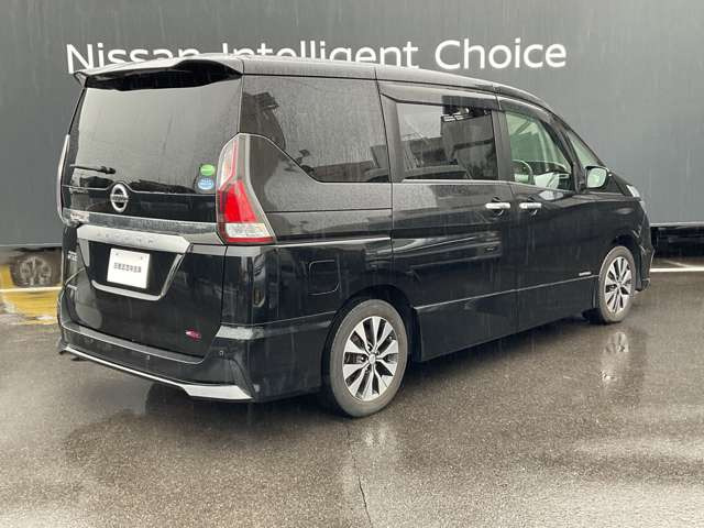 セレナ2.0 ハイウェイスター VセレクションII