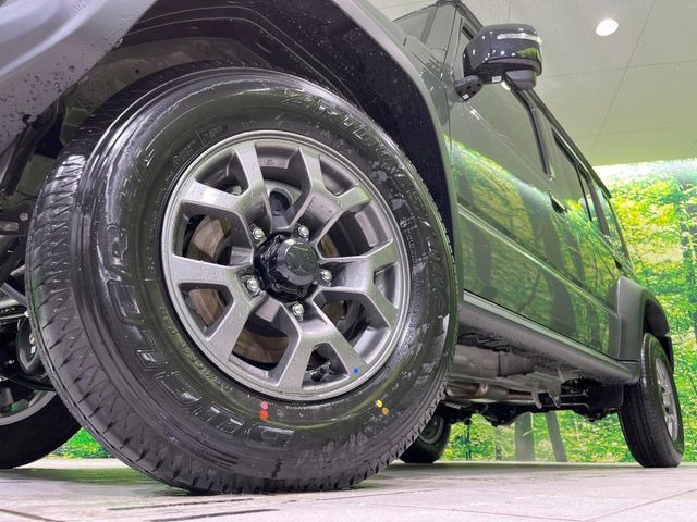 �y����15�C���`�A���~�z�C�[���z�O�ςɃ}�b�`���������A���~�z�C�[���𑕒����Ă���܂��B�e��ЊO�A���~�z�C�[����A�X�^�b�h���X�^�C�����戵�����Ă���܂��B���񂲑��k����������