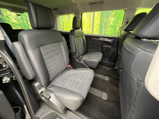 ���ڒ����̓E�H�[�N�X���[�ƂȂ��Ă���܂��B���ڂƎO��ڂ̈ړ�����~�肪�Ƃ��Ă��y�ɂȂ�̂ŁA���~��̍ۂ��X�g���X�������邱�Ƃ͂���܂����