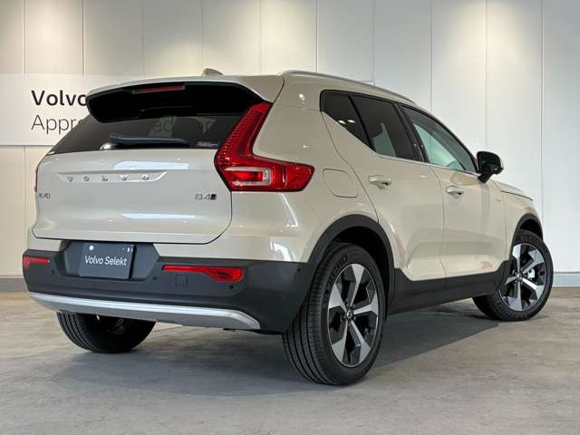 XC40ウルトラ B4 AWD 4WD