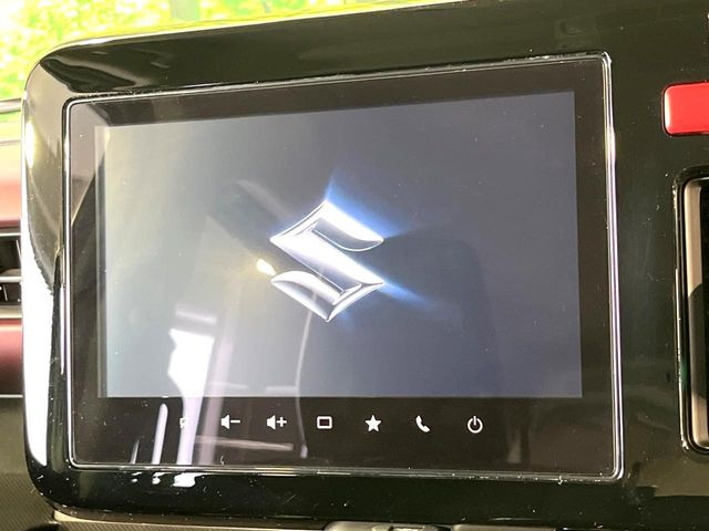 �y����9�C���`�i�r�z�C���e���A�ɗn�����ރX�^�C���b�V���ȁu��p�݌v�v���[�J�[�i�r�𑕔��􎋔F���⑀�쐫�ȂǊ�{���\�ɂ��D��A���㎿�ȃJ�[���C�t�����y���݂��������܂��B