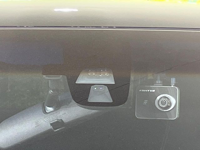 �y�V�e�B�u���[�L�A�N�e�B�u�V�X�e���z�ᑬ���s���ɑO���̎ԗ�����F�����A�Փ˂������Ȏ��͌x��ƃu���[�L�ŏՓˉ���Ɣ�Q�y�����A�V�X�g�B�����S�Ƀh���C�u�����y���݂��������܂��B