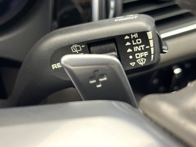 ���X�e�A�����O�p�h���V�t�g:�N�C�b�N�ȃV�t�g���삪�\!���X�|���X�������A���Ȃ��̃M�A�ϑ��ɂ�������Ƃ��Ă��Ă���܂�!���Ԃƈ�̂ƂȂ�鑕���ł��B