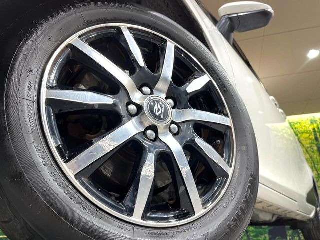 �y�A���~�z�C�[���z�O�ςɃ}�b�`�����A���~�z�C�[���𑕒����Ă���܂��B�e��A���~�z�C�[����A�X�^�b�h���X�^�C�����戵�����Ă���܂��B���񂲑��k����������