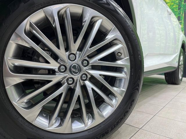 �y����20�C���`�A���~�z�C�[���z�O�ςɃ}�b�`���������A���~�z�C�[���𑕒����Ă���܂��B�e��ЊO�A���~�z�C�[����A�X�^�b�h���X�^�C�����戵�����Ă���܂��B���񂲑��k����������