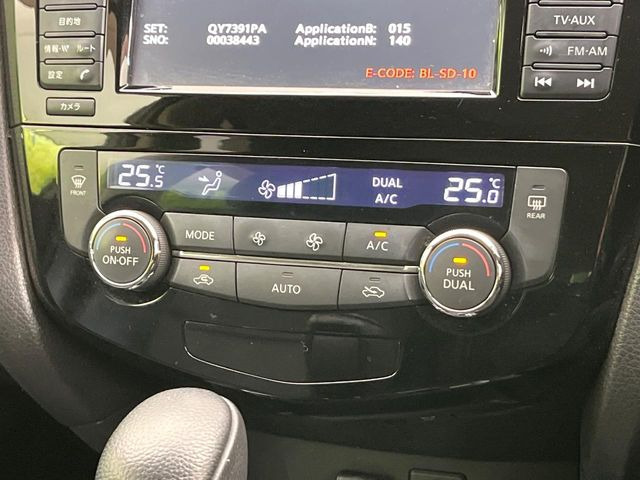 �y�����i�r�z�l�C�̏����i�r�𑕔����Ă���܂��B�i�r�̎g���₷���͂������A�I�[�f�B�I�@�\���[��!�L�����v�◷�s�͂������A�ʋ΂┃�����ȂǕ��i�̃h���C�u���y�����Ȃ�͂���