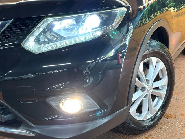 �yLED�w�b�h���C�g�z���V����ԑ��s�����ǍD�Ȏ��E���m�ۂ����S���ĉ^�]�ł��鍂�P�xLED�w�b�h���C�g�𑕔�!�_�����x�������A����d�͂��}�����Ă��܂��B