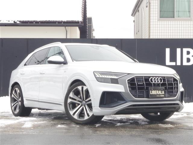 Q855 TFSI クワトロ デビューパッケージ Sライン 4WD