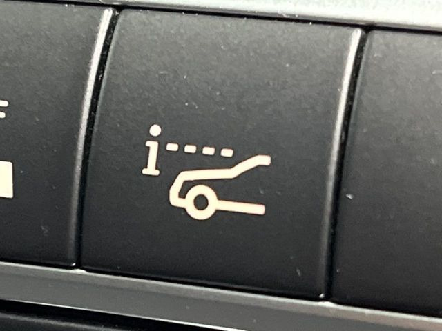 ���w�b�h�A�b�v�f�B�X�v���C:���݂̑��x�⑖�s�����f�W�^���\���ŉ^�]�ȑO���̃K���X�ɓ��e!�^�]���A���������炳���K�v�ȏ����m�F�ł���̂łƂ��Ă��֗��ň��S!