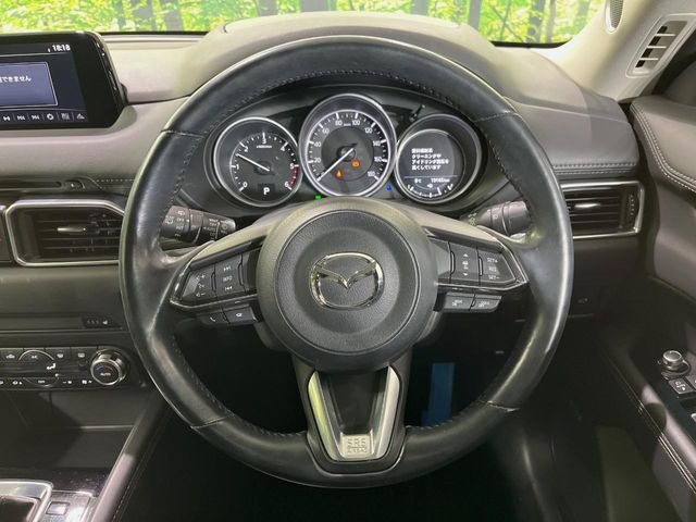 �y�����v�����X�e�A�����O�z�㎿�Ȋv���g�p���邱�ƂŁA��ɂ����������݂ƂĂ��^�]���₷���n���h���ł���