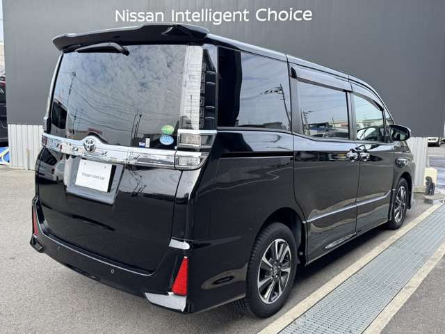 ヴォクシー2.0 ZS 煌II 4WD