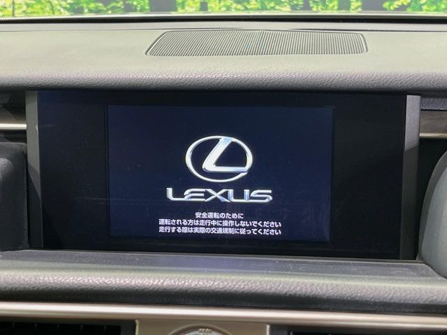 �y���[�J�[�����i�r�z�C���e���A�ɗn�����ރX�^�C���b�V���ȁu��p�݌v�v���[�J�[�i�r�𑕔��􎋔F���⑀�쐫�ȂǊ�{���\�ɂ��D��A���㎿�ȃJ�[���C�t�����y���݂��������܂��B