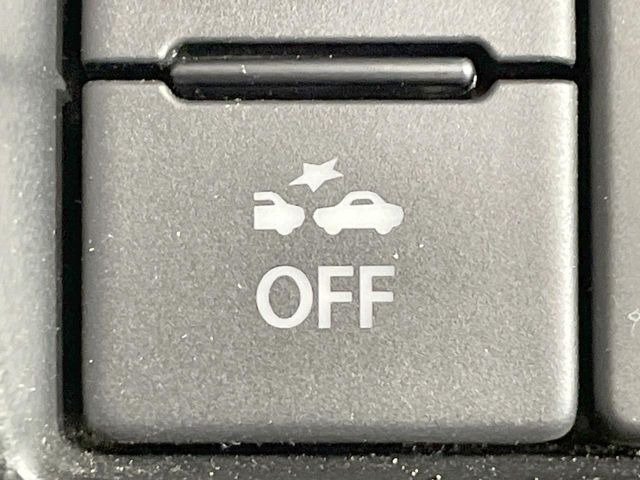 �y�X�Y�L �Z�[�t�e�B�T�|�[�g�z���s���ɑO���̎ԗ�����F�����A�Փ˂������Ȏ��͌x��ƃu���[�L�ŏՓˉ���Ɣ�Q�y�����A�V�X�g�B�����S�Ƀh���C�u�����y���݂��������܂��B