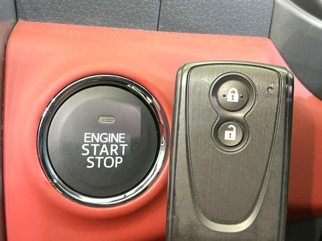 �y�L�[�t���[�V�X�e���z�J�o����|�P�b�g�ɓ��ꂽ�܂܂ł��h�A�̎{���E�������\�ȃX�}�[�g�L�[�𑕔��B�G���W���̃I���E�I�t�����J�M�����o���K�v����������Ƃ��Ă��֗��ł���