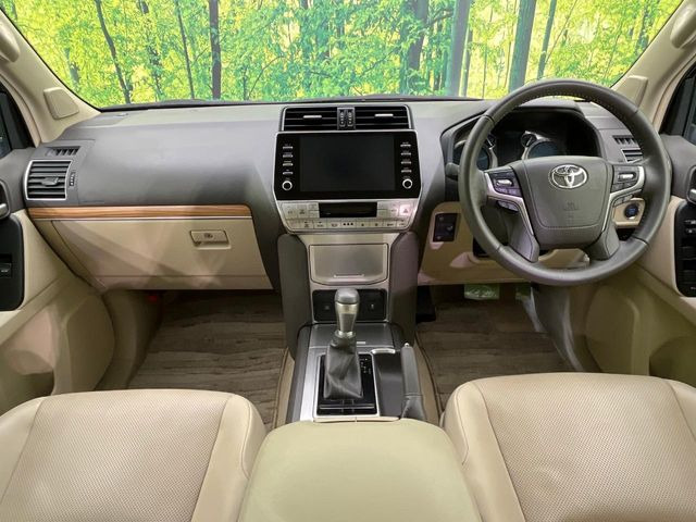 グループ総在庫数約30,000台!!全国の系列店からメーカー・車種問わずご紹介出来るので、あなたにピッタリのお車が見つかるはずです♪まずはお問い合わせ下さい☆