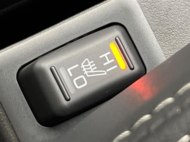 �y�V�[�g�q�[�^�[�z�������ɏd�󂷂�V�[�g�q�[�^�[!�G�A�R����葁�����܂��Ă����̂Ŋ�����̐l�����S�ł��ˁ�G�A�R���̉����͊������邩����A�Ƃ������ɂ����������߂ł��B