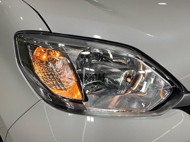 �yLED�w�b�h���C�g�z���V����ԑ��s�����ǍD�Ȏ��E���m�ۂ����S���ĉ^�]�ł��鍂�P�xLED�w�b�h���C�g�𑕔�!�_�����x�������A����d�͂��}�����Ă��܂��B