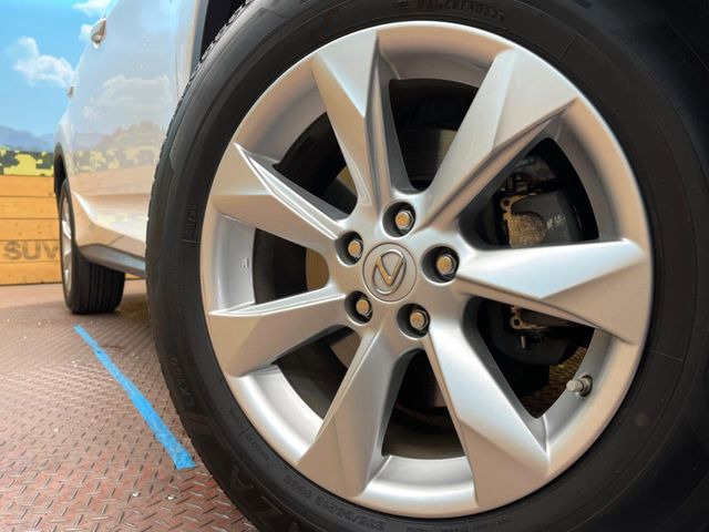 �y����18�C���`�A���~�z�C�[���z�O�ςɃ}�b�`���������A���~�z�C�[���𑕒����Ă���܂��B�e��ЊO�A���~�z�C�[����A�X�^�b�h���X�^�C�����戵�����Ă���܂��B���񂲑��k����������