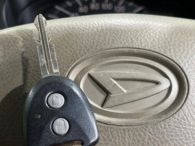 �y�L�[���X�z�������ꂽ�ꏊ����ł��{�^����Ńh�A�̊J���E�{�����ł���̂łƂ��Ă��֗�!�h�A�̌�������ɏ������邱�Ƃ�����܂����