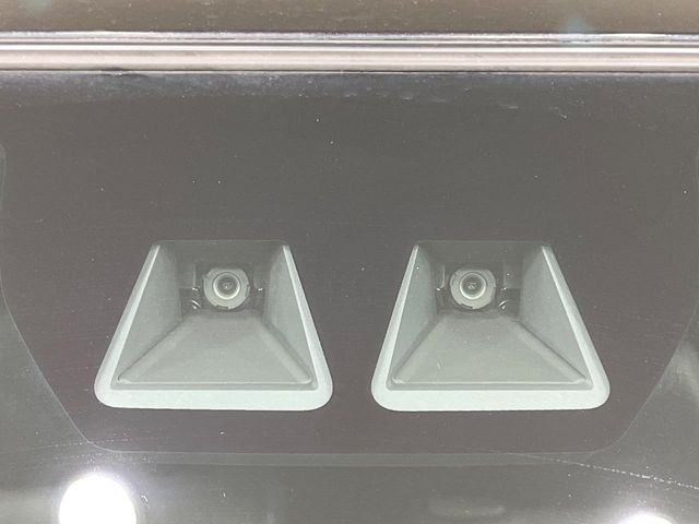 �y�X�}�[�g�A�V�X�g�z���s���ɑO���̎ԗ�����F�����A�Փ˂������Ȏ��͌x��ƃu���[�L�ŏՓˉ���Ɣ�Q�y�����A�V�X�g�B�����S�Ƀh���C�u�����y���݂��������܂��B