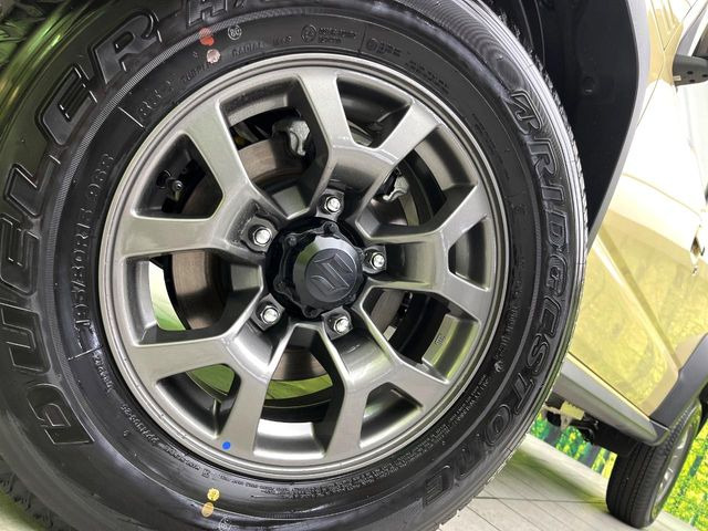 �y����15�C���`�A���~�z�C�[���z�O�ςɃ}�b�`���������A���~�z�C�[���𑕒����Ă���܂��B�e��ЊO�A���~�z�C�[����A�X�^�b�h���X�^�C�����戵�����Ă���܂��B���񂲑��k����������