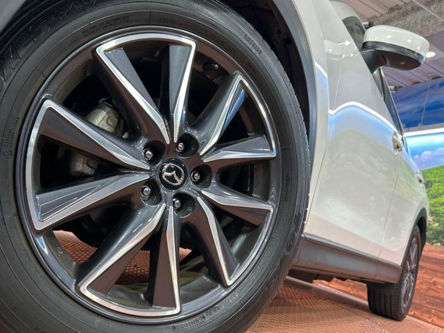 �y����19�C���`�A���~�z�C�[���z�O�ςɃ}�b�`���������A���~�z�C�[���𑕒����Ă���܂��B�e��ЊO�A���~�z�C�[����A�X�^�b�h���X�^�C�����戵�����Ă���܂��B���񂲑��k����������