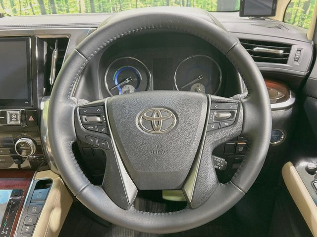 �y�����v�����X�e�A�����O�z�㎿�Ȋv���g�p���邱�ƂŁA��ɂ����������݂ƂĂ��^�]���₷���n���h���ł���