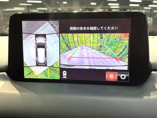 �y360&deg;�r���[���j�^�[�z��p�̃J�����ɂ��A�ォ�猩���낵���悤�Ȏ��_��360�x�N���}�̎��͂��m�F���邱�Ƃ��ł��܂������p�������m�F���₷���A�����ꏊ�ł̐؂�Ԃ��⒓�Ԃ��X���[�Y�ɍs���܂��B