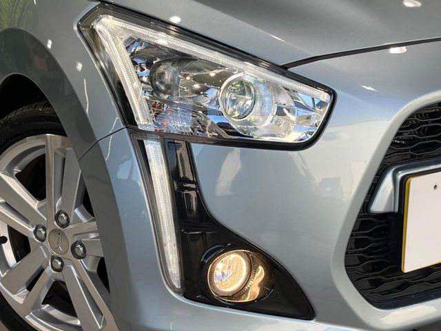 �yLED�w�b�h���C�g�z���V����ԑ��s�����ǍD�Ȏ��E���m�ۂ����S���ĉ^�]�ł��鍂�P�xLED�w�b�h���C�g�𑕔�!�_�����x�������A����d�͂��}�����Ă��܂��B