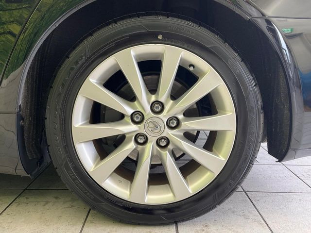 �y�����A���~�z�C�[���z�O�ςɃ}�b�`���������A���~�z�C�[���𑕒����Ă���܂��B�e��ЊO�A���~�z�C�[����A�X�^�b�h���X�^�C�����戵�����Ă���܂��B���񂲑��k����������