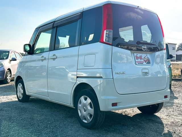 ���X�ł͌y�����Ԃ��畁�ʎԂ܂ŕ��L���I�[�����[�J�[�̎Ԏ�E�F�E�O���[�h��L�x�ɑ����Ă���܂��B