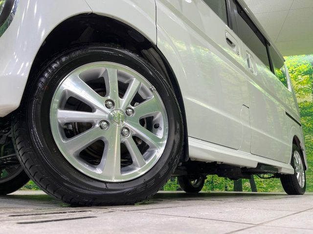 �y����14�C���`�A���~�z�C�[���z�O�ςɃ}�b�`���������A���~�z�C�[���𑕒����Ă���܂��B�e��ЊO�A���~�z�C�[����A�X�^�b�h���X�^�C�����戵�����Ă���܂��B���񂲑��k����������